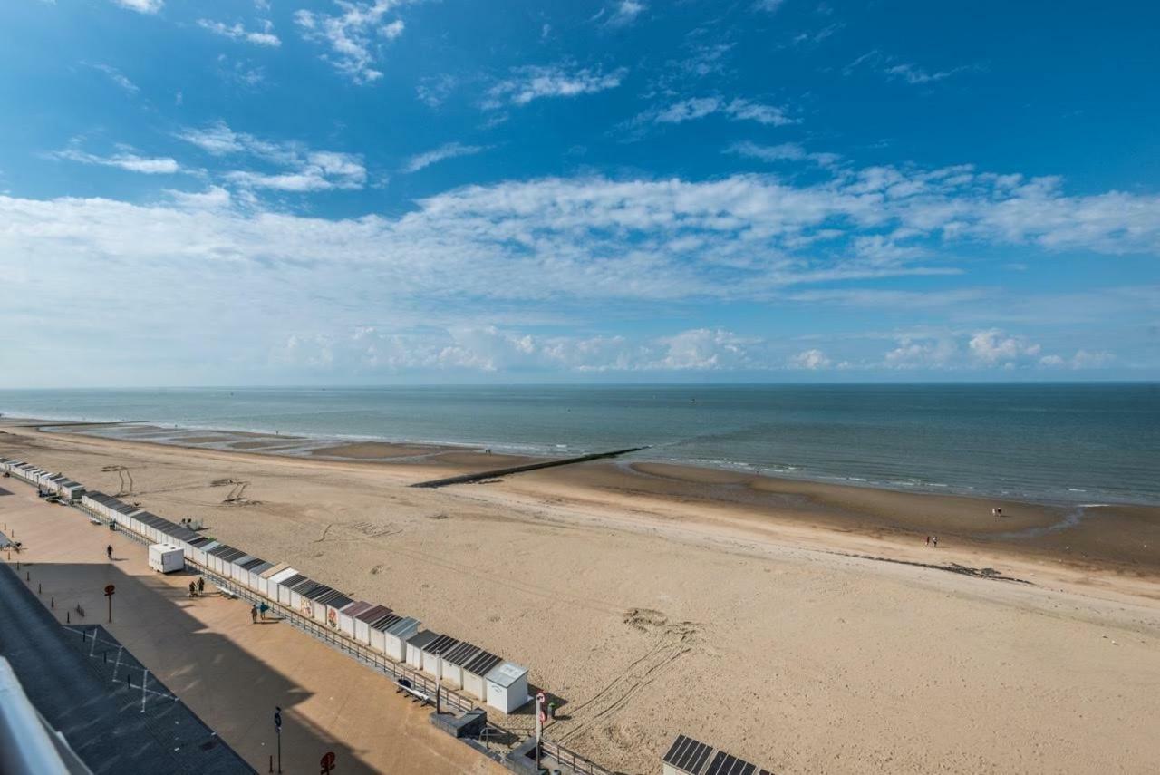 Studio Zwembad Met Frontaal Zeezicht Ostend Exterior photo